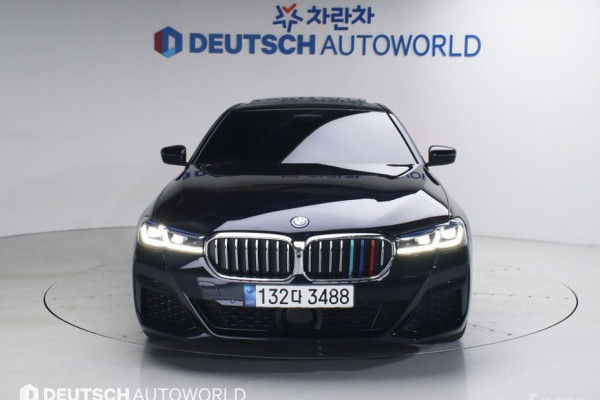 2022 BMW 5 серии с пробегом 38 412 км