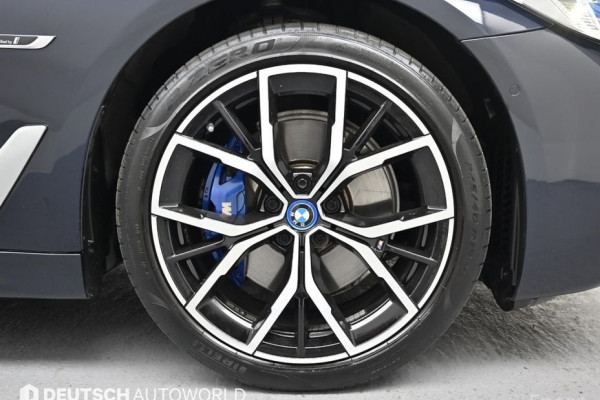 2022 BMW 5 серии с пробегом 38 412 км