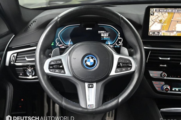 2022 BMW 5 серии с пробегом 38 412 км