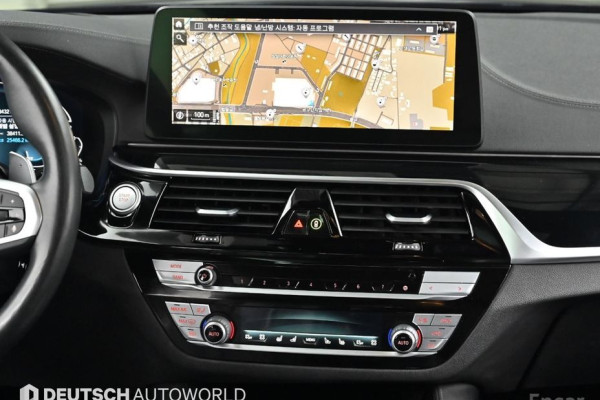 2022 BMW 5 серии с пробегом 38 412 км