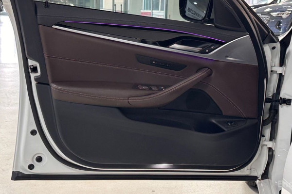 2022 BMW 5 серии с пробегом 89 631 км