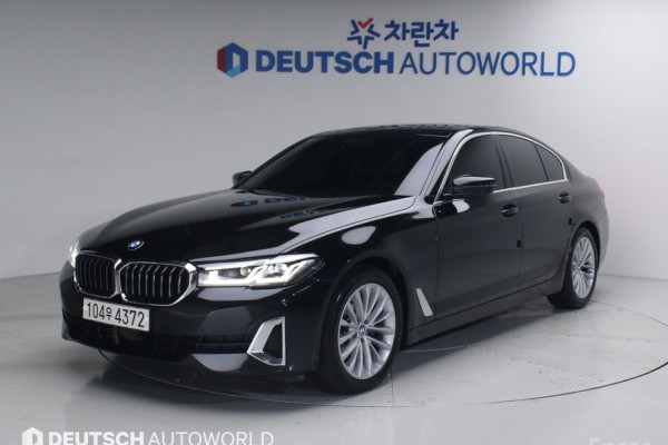 2022 BMW 5 серии с пробегом 66 894 км