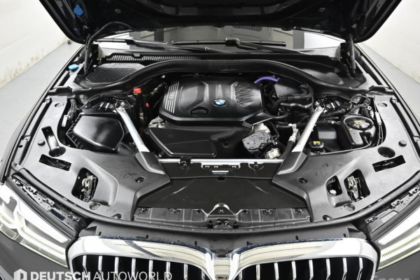 2022 BMW 5 серии с пробегом 66 894 км