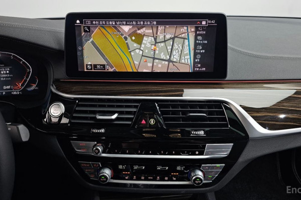 2022 BMW 5 серии с пробегом 53 019 км