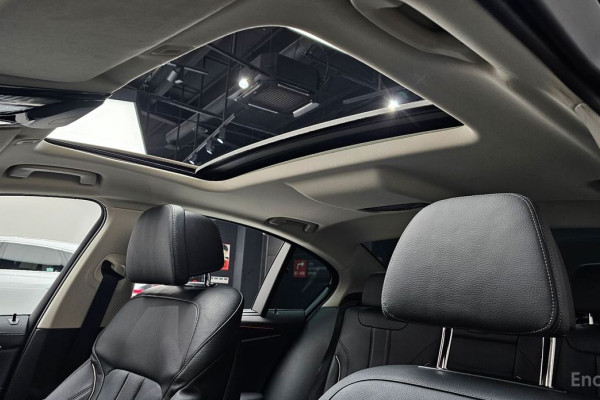 2022 BMW 5 серии с пробегом 53 019 км