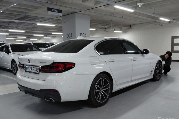 2022 BMW 5 серии с пробегом 38 761 км