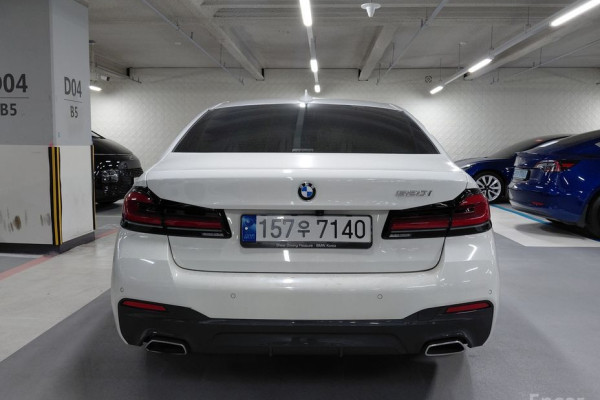 2022 BMW 5 серии с пробегом 38 761 км