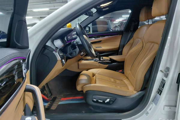 2022 BMW 5 серии с пробегом 38 761 км