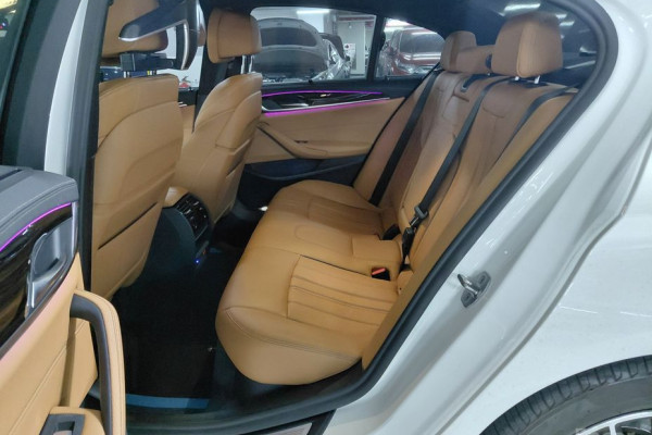 2022 BMW 5 серии с пробегом 38 761 км