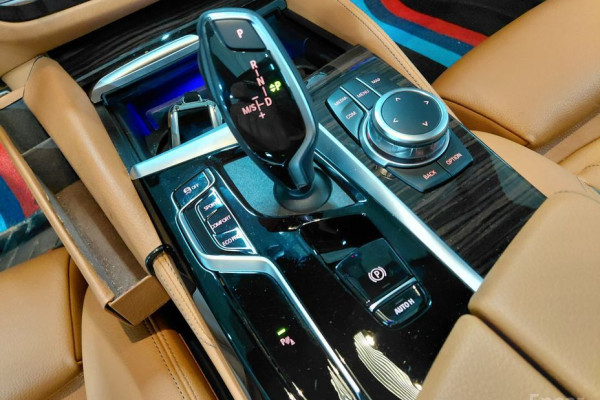 2022 BMW 5 серии с пробегом 38 761 км