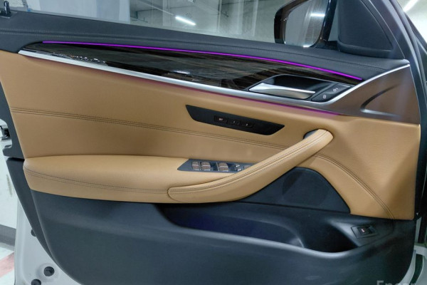 2022 BMW 5 серии с пробегом 38 761 км