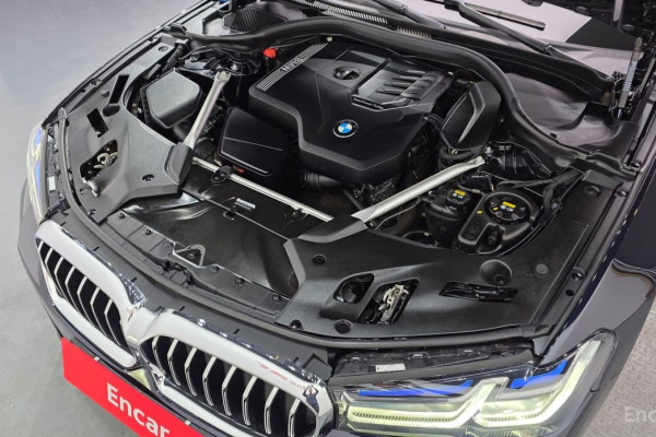 2022 BMW 5 серии с пробегом 37 470 км