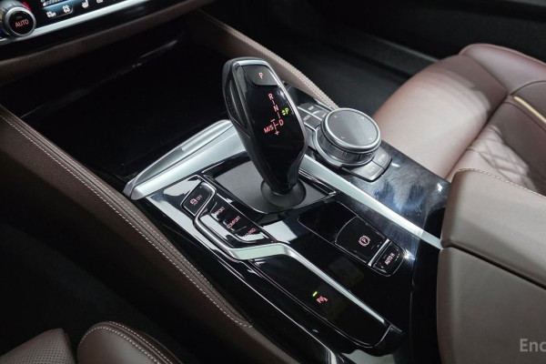 2022 BMW 5 серии с пробегом 37 470 км