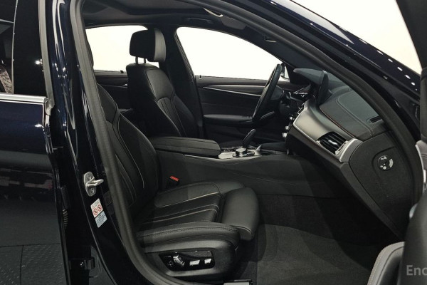 2022 BMW 5 серии с пробегом 15 476 км