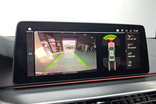 2022 BMW 5 серии с пробегом 15 476 км