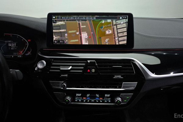 2022 BMW 5 серии с пробегом 73 051 км