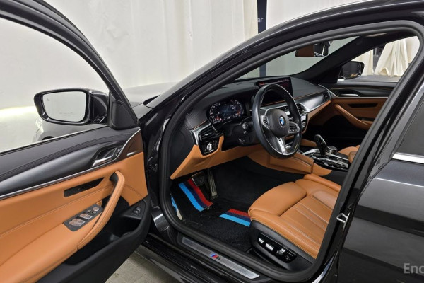 2022 BMW 5 серии с пробегом 37 985 км