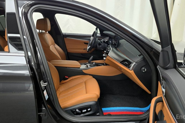 2022 BMW 5 серии с пробегом 37 985 км