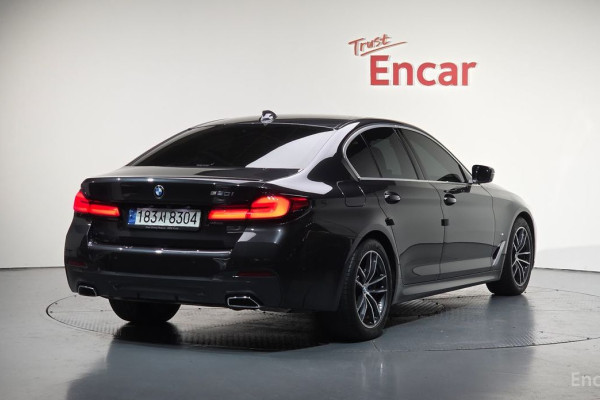 2022 BMW 5 серии с пробегом 42 186 км