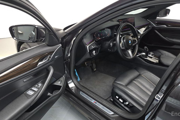 2022 BMW 5 серии с пробегом 42 186 км