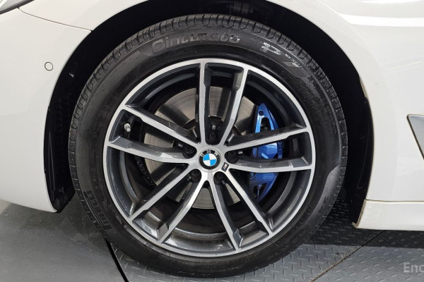 2022 BMW 5 серии с пробегом 31 866 км