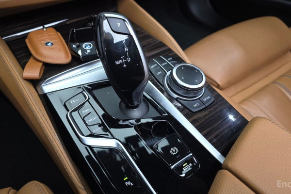 2022 BMW 5 серии с пробегом 60 530 км