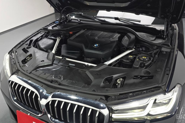 2022 BMW 5 серии с пробегом 60 530 км