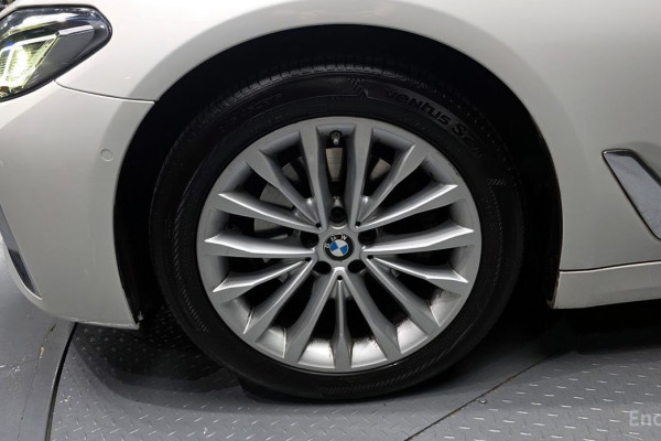 2022 BMW 5 серии с пробегом 59 319 км