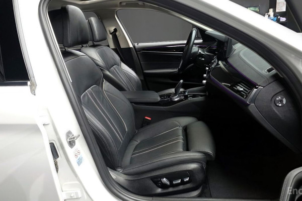 2022 BMW 5 серии с пробегом 59 319 км