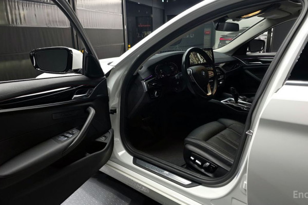 2022 BMW 5 серии с пробегом 59 319 км