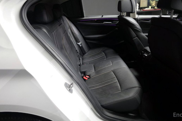 2022 BMW 5 серии с пробегом 59 319 км