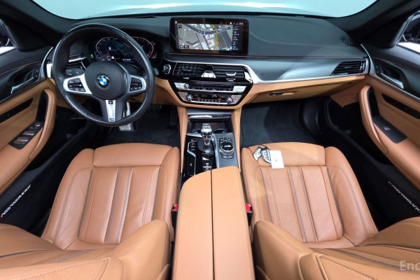 2022 BMW 5 серии с пробегом 43 094 км