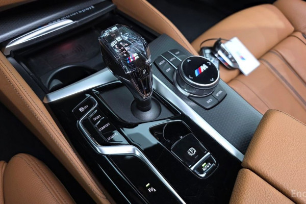 2022 BMW 5 серии с пробегом 43 094 км