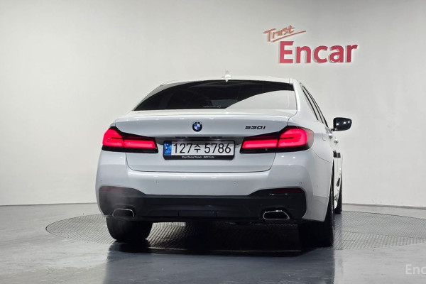 2022 BMW 5 серии с пробегом 33 867 км