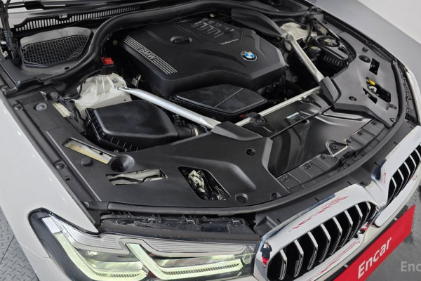 2022 BMW 5 серии с пробегом 33 867 км