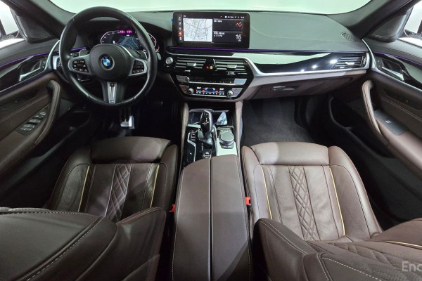 2022 BMW 5 серии с пробегом 33 867 км