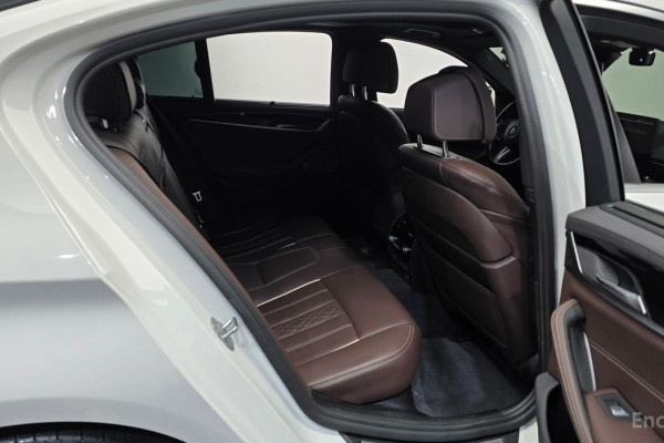 2022 BMW 5 серии с пробегом 33 867 км