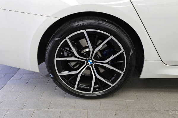 2022 BMW 5 серии с пробегом 82 737 км