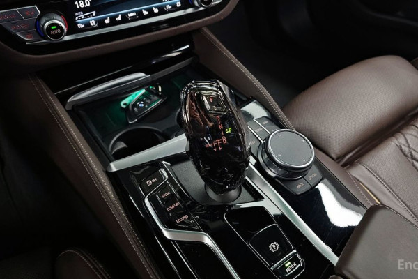 2022 BMW 5 серии с пробегом 82 737 км