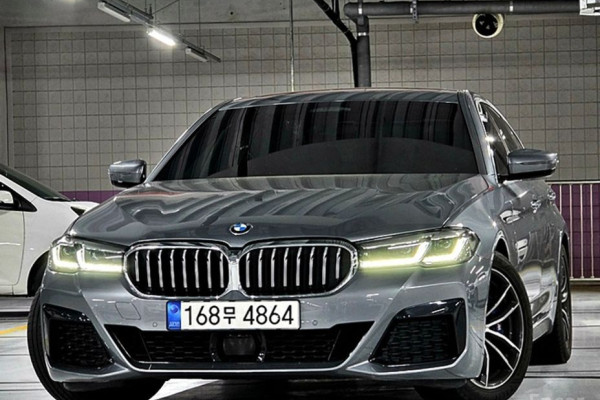 2022 BMW 5 серии с пробегом 38 755 км