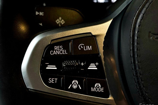 2022 BMW 5 серии с пробегом 38 755 км