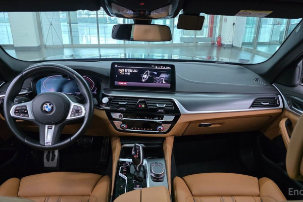 2022 BMW 5 серии с пробегом 107 739 км