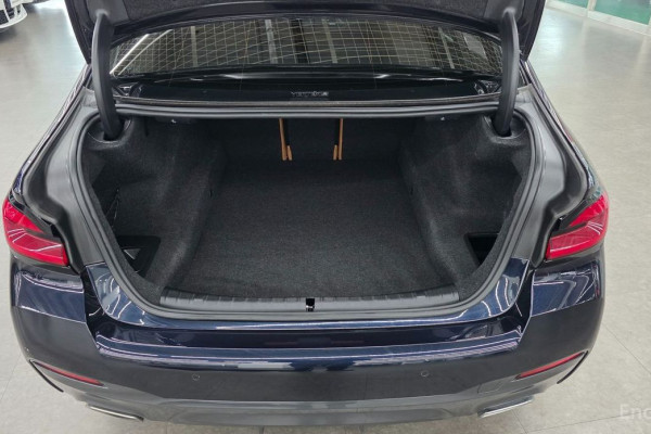 2022 BMW 5 серии с пробегом 107 739 км