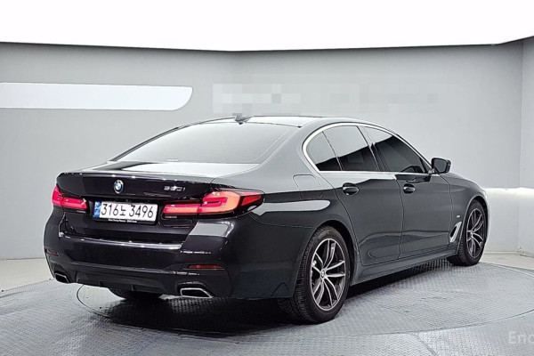 2022 BMW 5 серии с пробегом 51 315 км
