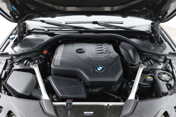 2022 BMW 5 серии с пробегом 51 315 км