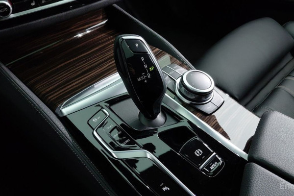 2022 BMW 5 серии с пробегом 51 315 км