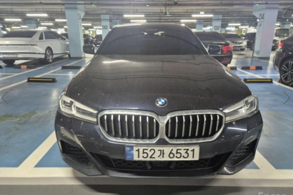 2022 BMW 5 серии с пробегом 69 253 км