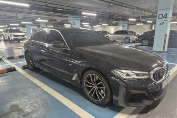 2022 BMW 5 серии с пробегом 69 253 км