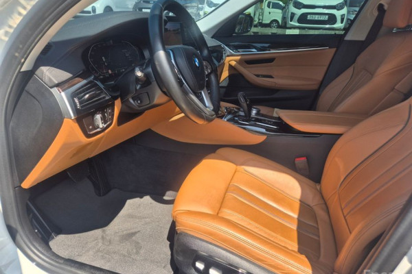 2022 BMW 5 серии с пробегом 53 120 км