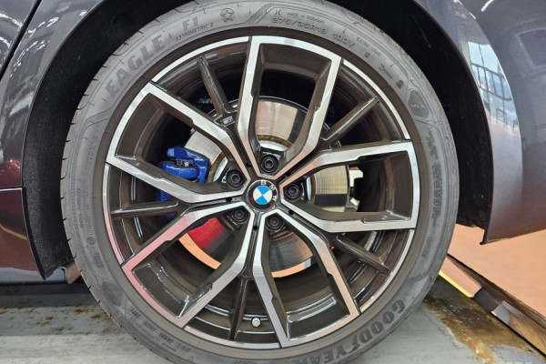 2022 BMW 5 серии с пробегом 13 306 км